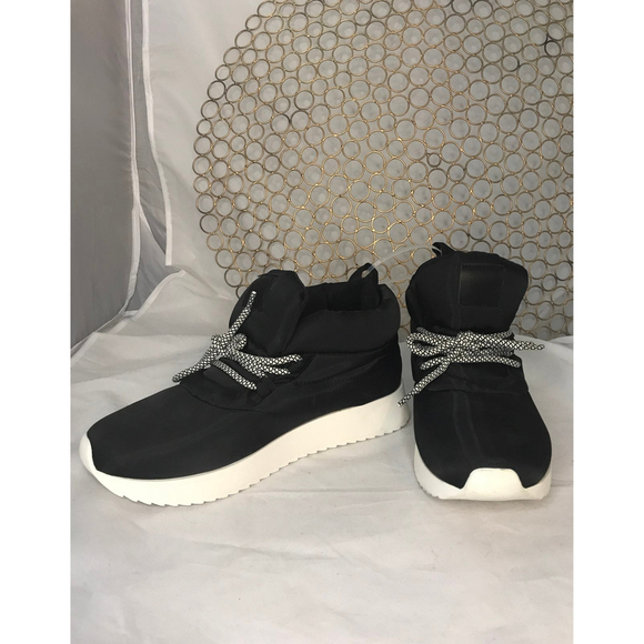 a new day Shoes - NEW HIGH TOPS SIZE 8